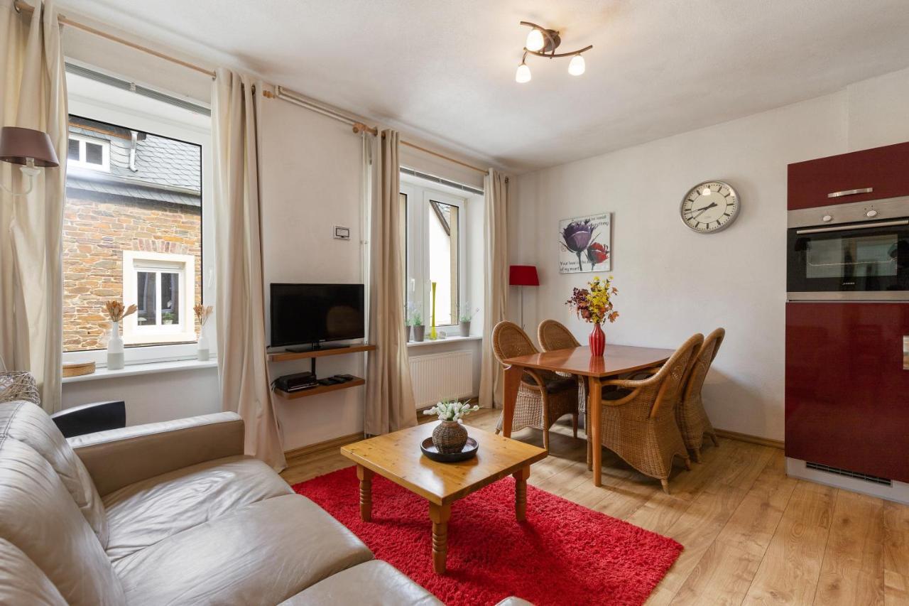 Haus Alte Rebe & Weisse Traube Apartamento Cochem Exterior foto